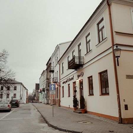 Rynek 6 Retro Pub & Hostel Radom Bagian luar foto